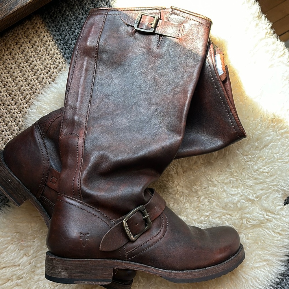 Stylish classic boot for all seasons